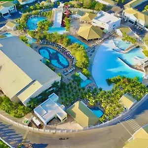 Lacqua Diroma - Cozinha Completa E Parque Aquatico 24h Hotel